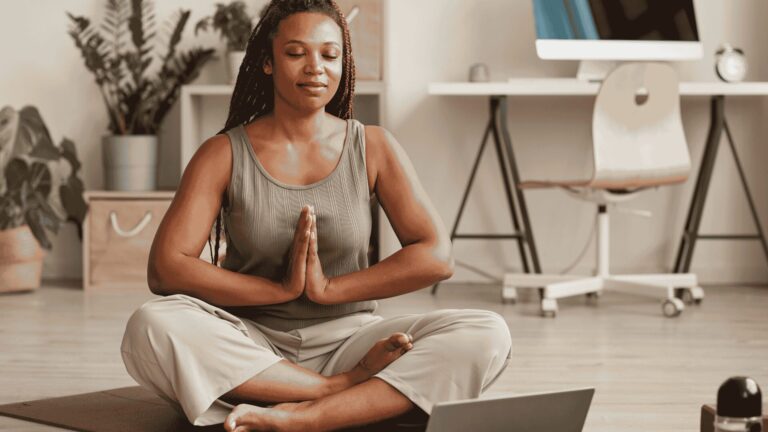 5 Benefícios da Meditação para aumentar a produtividade